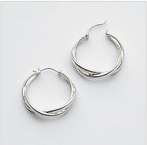 Red Envelope Has You Covered for Holiday Gifts!