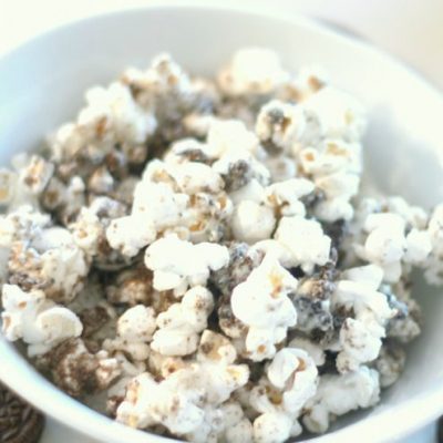 Cookies and Cream Popcorn