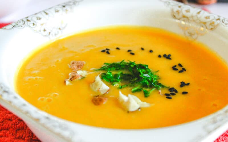 bowl of roasted pumpkin soup