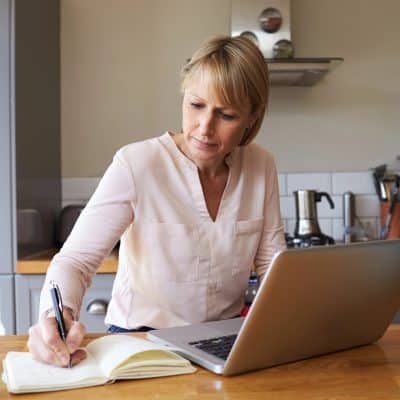 Real Stories of Moms Who Overcame Financial Hardships