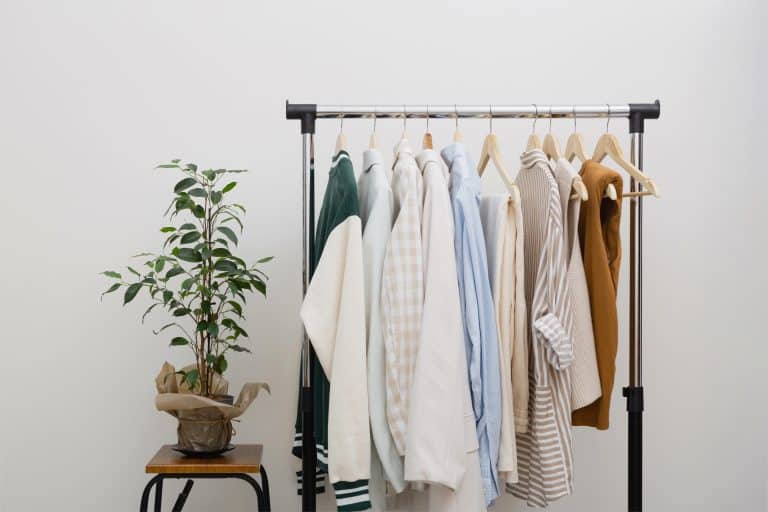 How to Build a Capsule Wardrobe Step by Step: Easy to Follow Beginner Guide